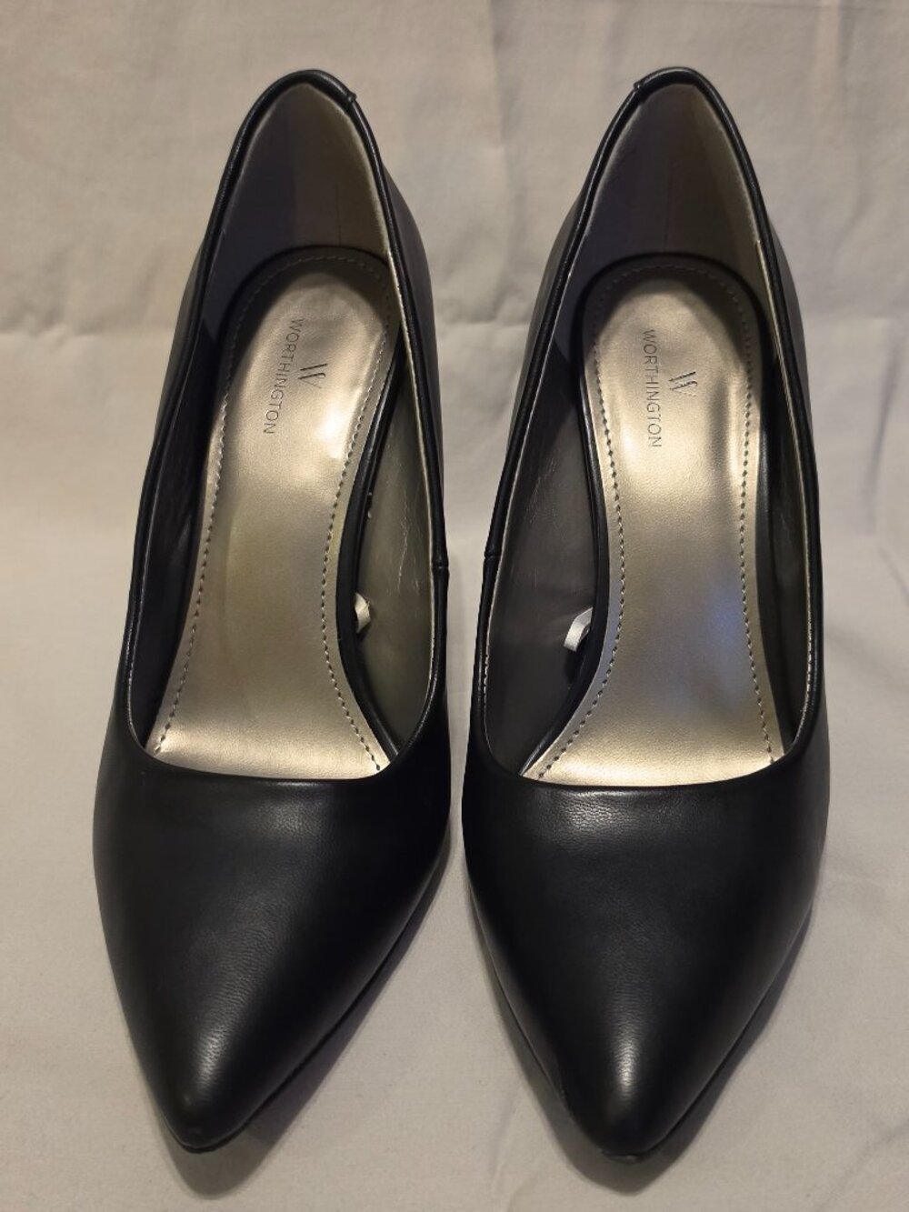 Worthington pointed toe heels, sz9